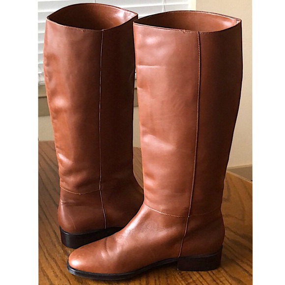 Etienne Aigner ‘Derby’ Boots 👢 - Picture 4 of 8